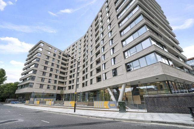 3738a8de9c386babe0b692066e158f3a79ff5159