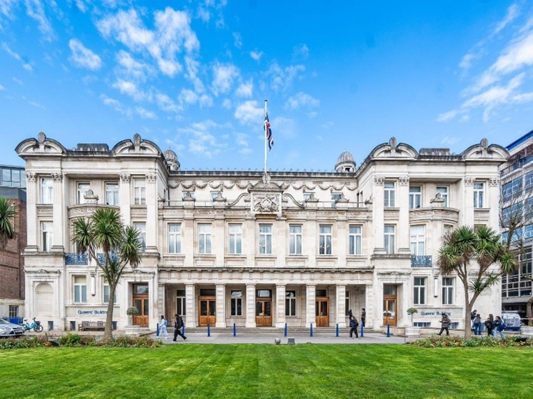 painting contractors in schools and education sector